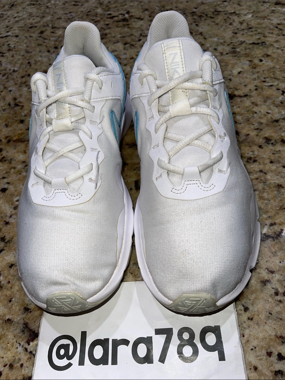 Nike Legend Essential 2